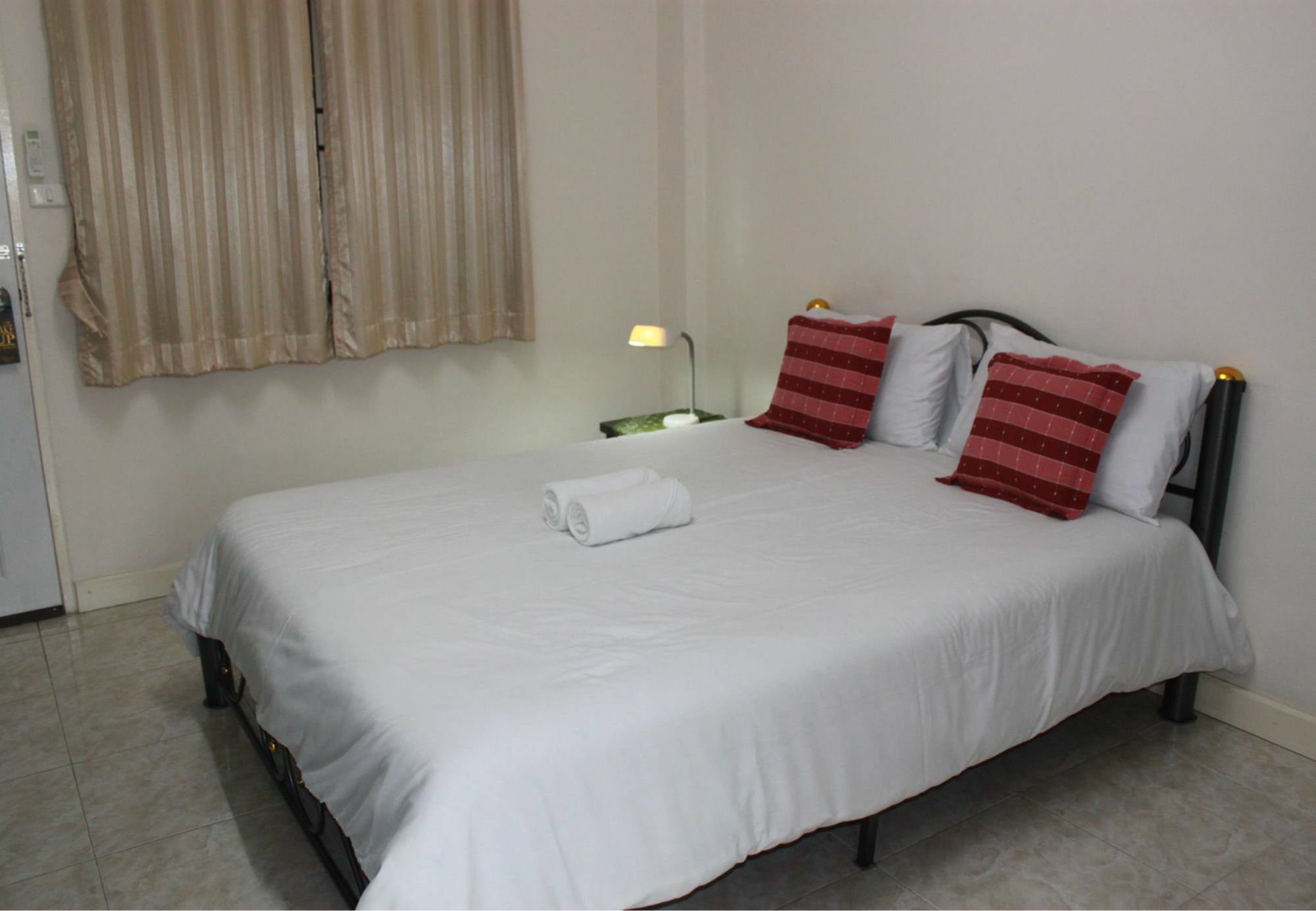 Varada Place Chiang Mai Exterior foto